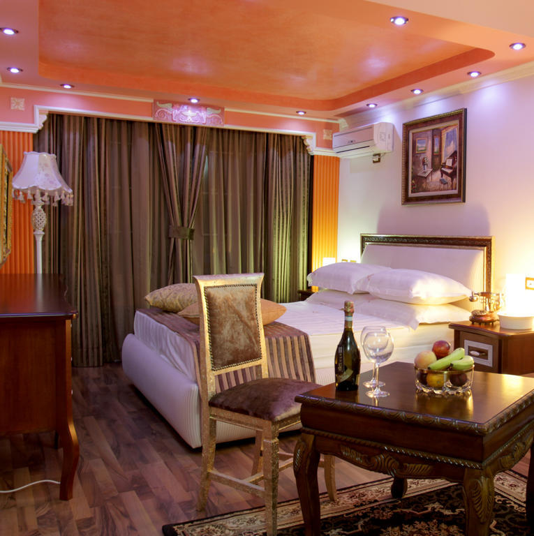 Hotel Boutique Vila Fernando 티라나 객실 사진